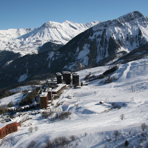 Le Corbier in de bergen
